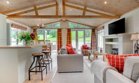 2 Bed in Betws-y-Coed 1