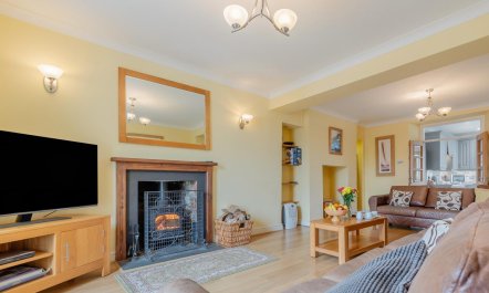 6 Bed in Gower 6