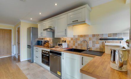 2 Bed in Port Eynon 2