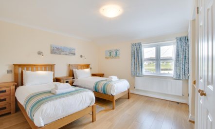 2 Bed in Port Eynon 8