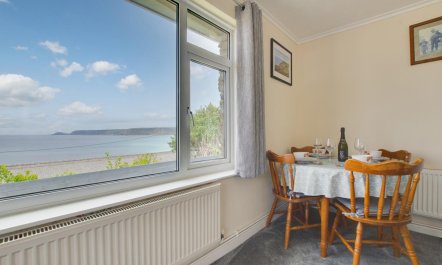 3 Bed in Sennen Cove 1