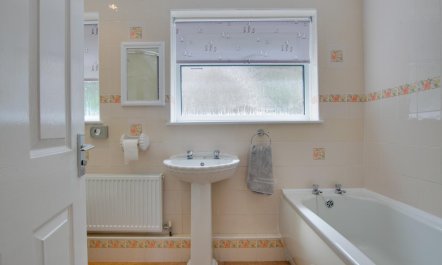 3 Bed in Sennen Cove 8