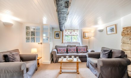 3 Bed in Branscombe 1