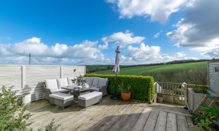 4 Bed in Little Petherick 2