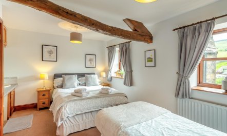 2 Bed in Gayle 5