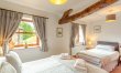 2 Bed in Gayle 6