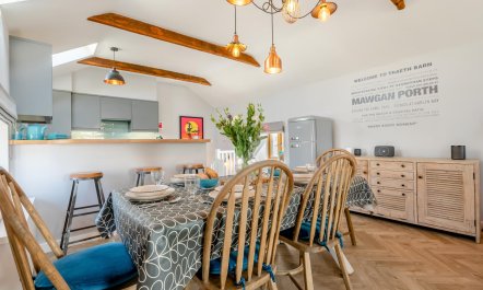 3 Bed in Mawgan Porth 6