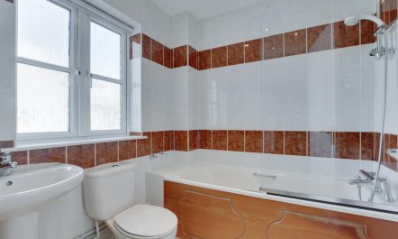 4 Bed in Port Eynon 9