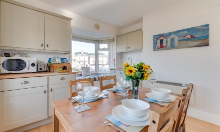2 Bed in Sidmouth 1