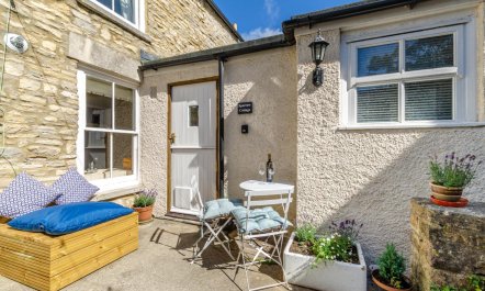 2 Bed in Swanage 1