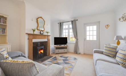 2 Bed in Aldborough 1