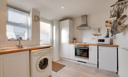 3 Bed in Seahouses 2