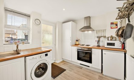3 Bed in Seahouses 1