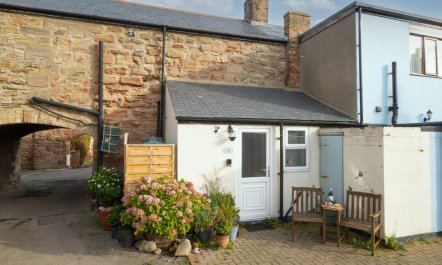 3 Bed in Seahouses