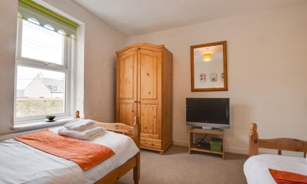 3 Bed in Seahouses 8