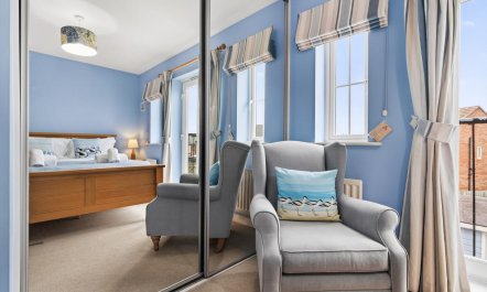 2 Bed in Whitby 9