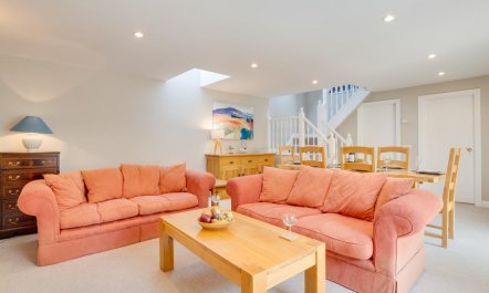 3 Bed in Newton-by-the-Sea 2