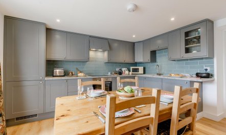 1 Bed in Penzance 1