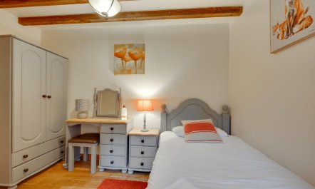 4 Bed in Llanarmon Dyffryn Ceiriog 9