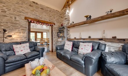 4 Bed in Llanarmon Dyffryn Ceiriog 4