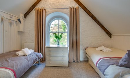 2 Bed in Fowey 8