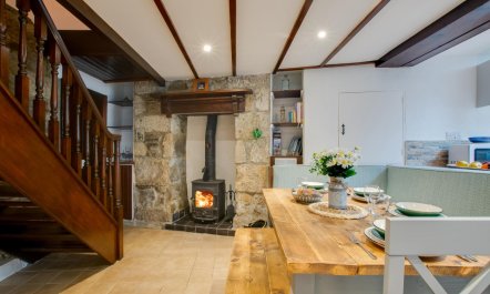 2 Bed in Porthleven 3