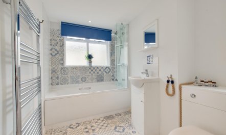 2 Bed in Porthleven 9