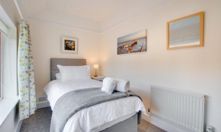 4 Bed in Cromer 8