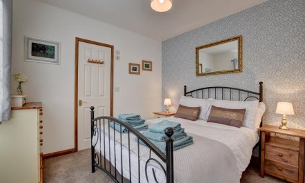 1 Bed in East Down 8