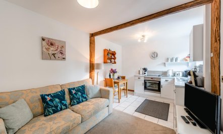 1 Bed in East Down 4