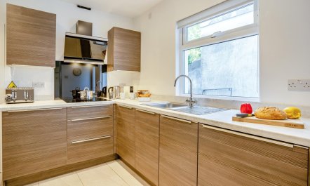 3 Bed in Cardiff 8
