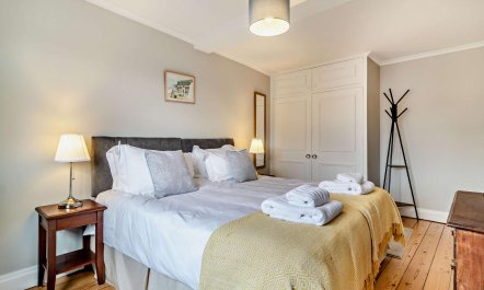 4 Bed in Southwold 8