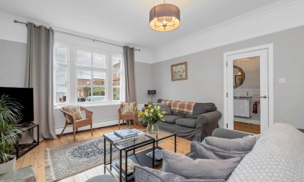 4 Bed in Southwold 5