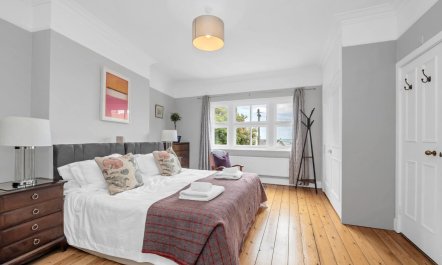 4 Bed in Southwold 2