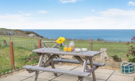4 Bed in Port Mulgrave 2