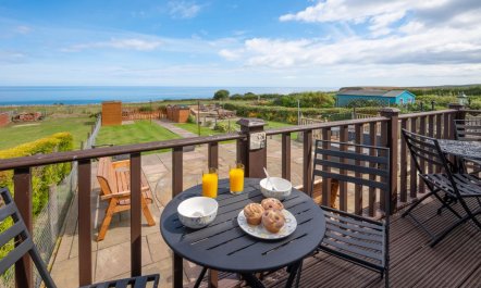 4 Bed in Port Mulgrave 4