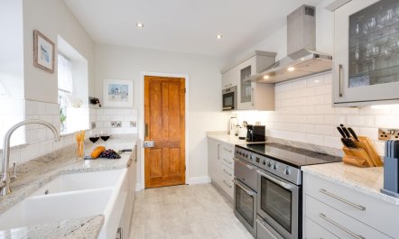 4 Bed in Whitby 3