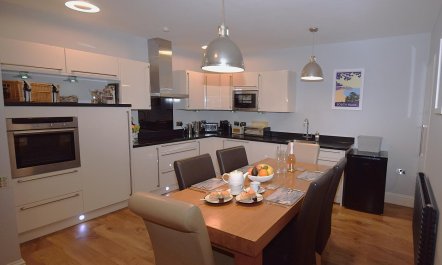 2 Bed in Torcross 5