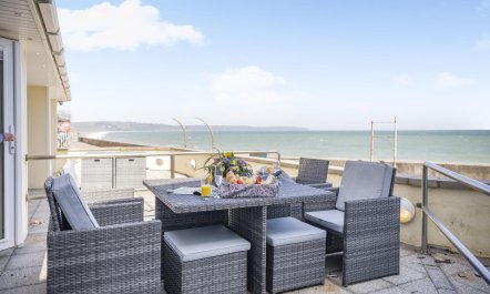 2 Bed in Torcross 0