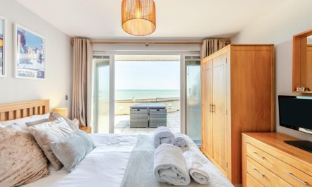 2 Bed in Torcross 6