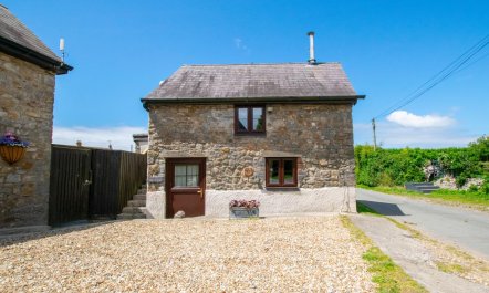 1 Bed in Reynoldston 2