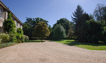 13 Bed in Tattingstone 1