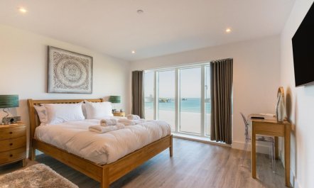 3 Bed in Newquay 3