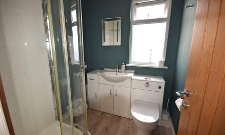 2 Bed in Teignmouth 9