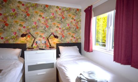 2 Bed in Teignmouth 8