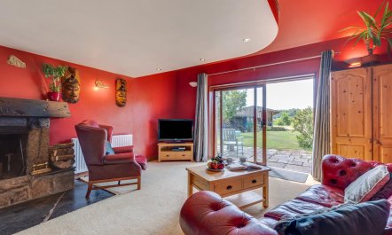 1 Bed in Trehunist 4