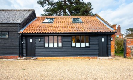 1 Bed in Rushmere St. Andrew 6