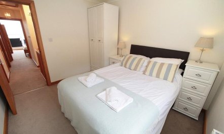 4 Bed in Mumbles 3