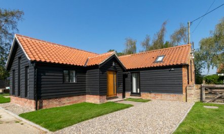 2 Bed in Sotherton 1