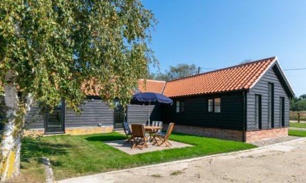 2 Bed in Sotherton 9